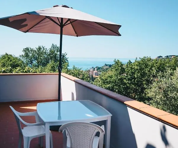 Semesterbostad La Torretta