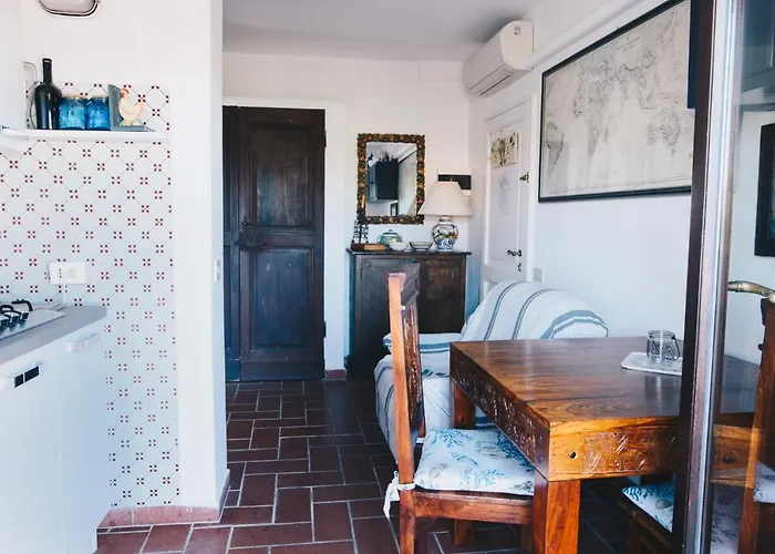 Semesterbostad La Torretta *